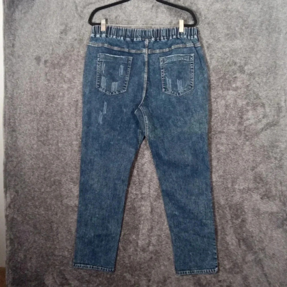 Pull on women's denium distressed pants size extra large - Picture 3 of 5